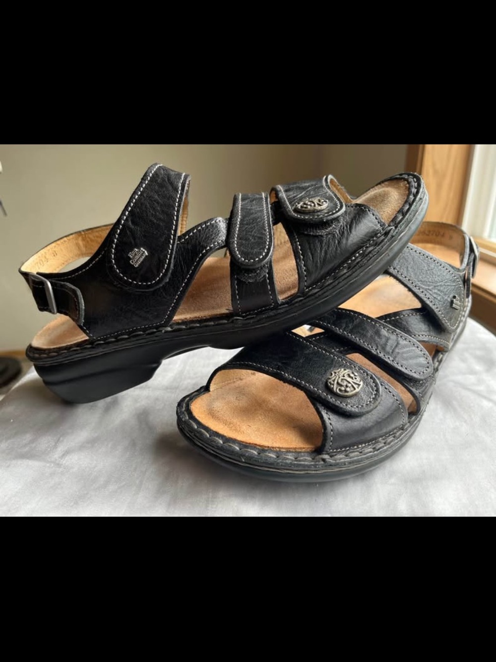 Finn Comfort Black Leather Slip-On Comfort Sandals